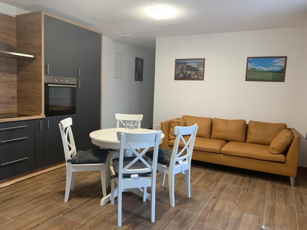 Apartmani Albatros Perusic Exteriér fotografie
