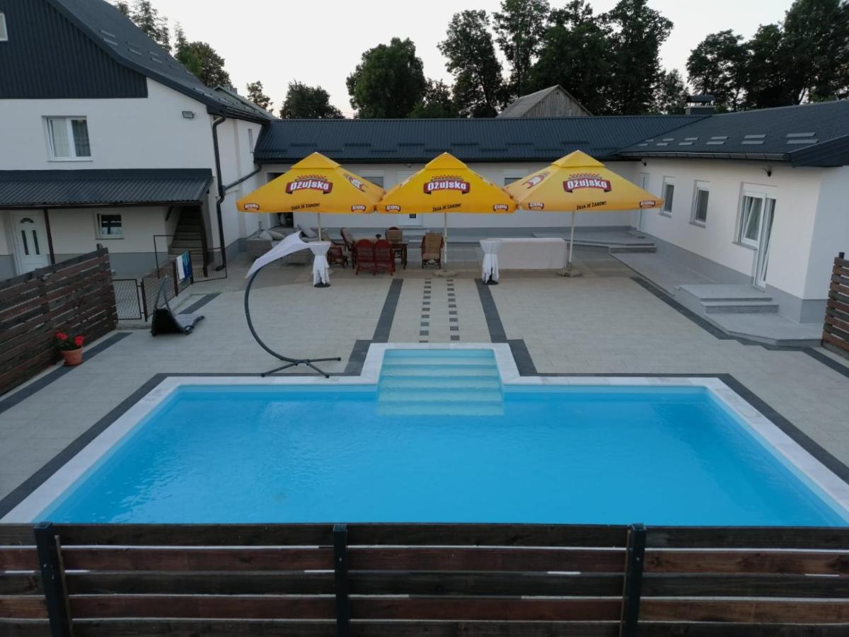Apartmani Albatros Perusic Exteriér fotografie