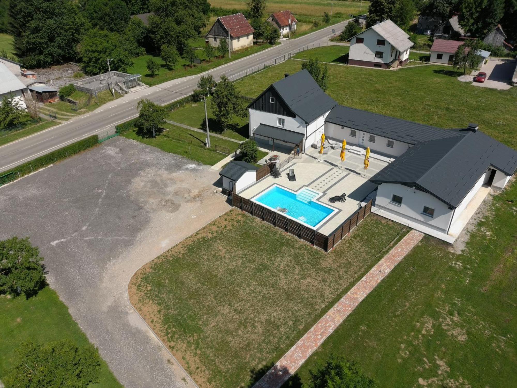 Apartmani Albatros Perusic Exteriér fotografie